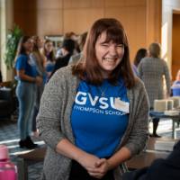 A Thompson Scholar meeting with Ellen and Robert Thompson.